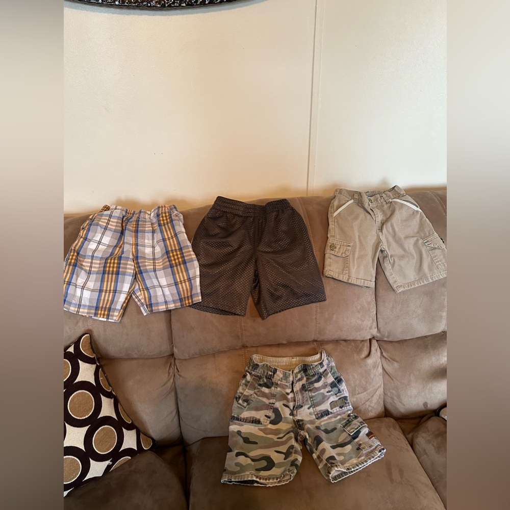 Boys‎ 4t short lot